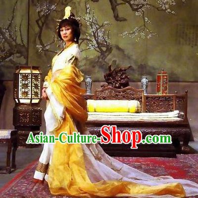 Chinese Ancient Ming Dynasty Empress of Yongle Embroidered Dress Costume for Women