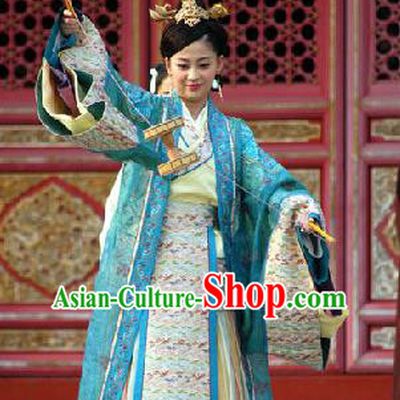 Chinese Ancient Ming Dynasty Wanli Empress Dowager Li Embroidered Dress Costume for Women