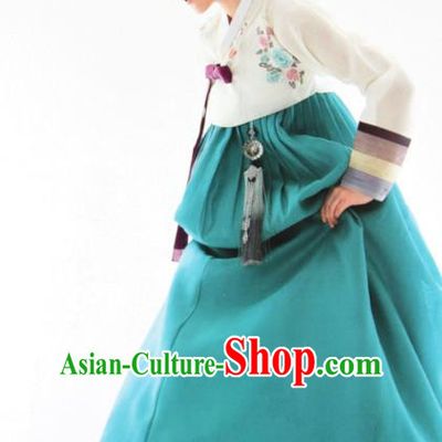 Top Grade Korean Hanbok Ancient Traditional Fashion Apparel Costumes White Blouse and Green Dress for Women
