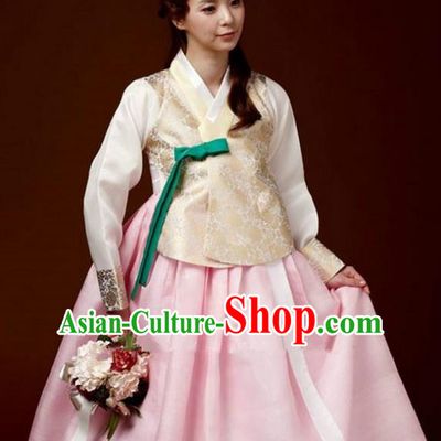 Korean Traditional Bride Hanbok Golden Blouse and Pink Embroidered Dress Ancient Formal Occasions Fashion Apparel Costumes for Women