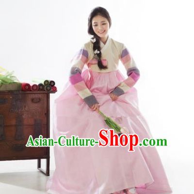 Korean Traditional Bride Hanbok Formal Occasions Beige Blouse and Pink Dress Ancient Fashion Apparel Costumes for Women