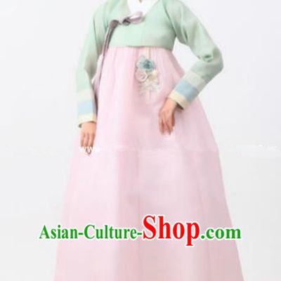 Korean Traditional Bride Hanbok Formal Occasions Green Blouse and Light Pink Dress Ancient Fashion Apparel Costumes for Women