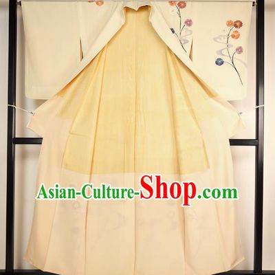 Japan Ancient Furisode Kimonos Traditional Palace Yellow Yukata Dress Formal Costume for Women