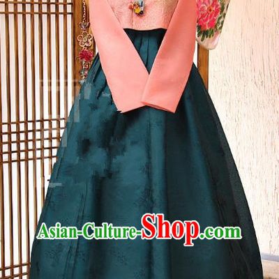 Korean Traditional Bride Tang Garment Hanbok Formal Occasions Pink Blouse and Atrovirens Dress Ancient Costumes for Women