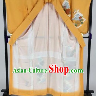 Japan Traditional Kimono Yellow Furisode Kimono Ancient Yukata Dress Formal Costume for Women