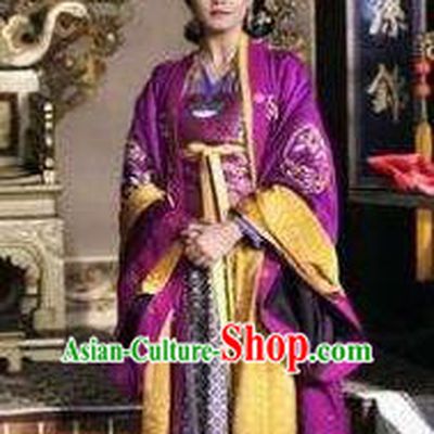 Chinese Ancient Southern Song Dynasty Imperial Consort Han Embroidered Replica Costume for Women
