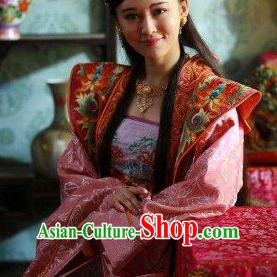 Chinese Ancient Ming Dynasty Princess Dress Embroidered Replica Costume for Women