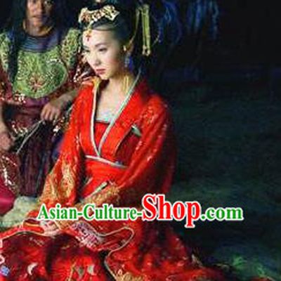 Chinese Ancient Khotan Kingdom Princess Wedding Dress Embroidered Replica Costume for Women