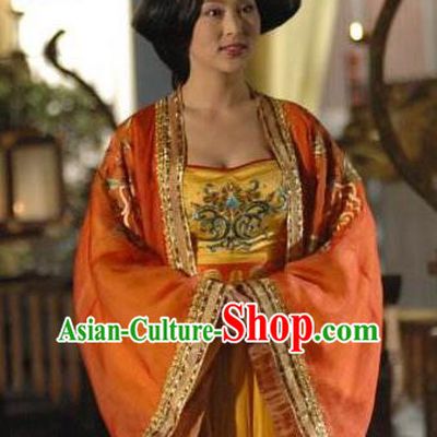 Ancient Chinese Tang Dynasty Empress Zhangsun Hanfu Dress Queen Replica Costume for Women