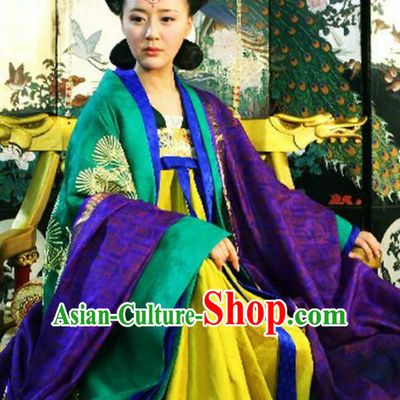 Chinese Tang Dynasty Queen Historical Costume Ancient Empress Wang Dress Replica Costume for Women