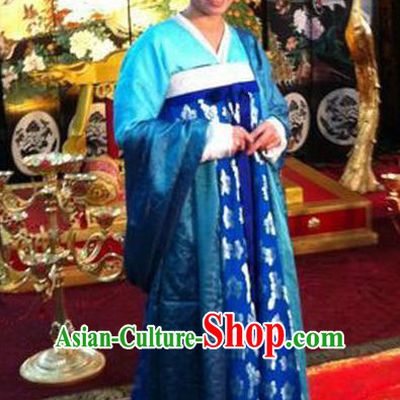 Chinese Ancient Tang Dynasty Palace Lady Wu Meiniang Embroidered Historical Costume for Women