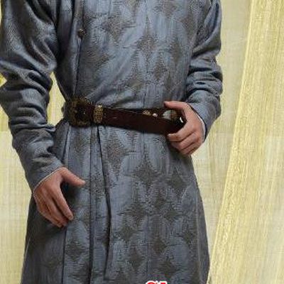 Chinese Ancient Tang Dynasty Wenzong Emperor Li Han Embroidered Replica Costume for Men