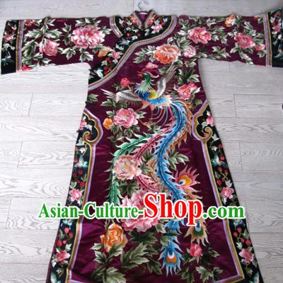 China Traditional Qing Dynasty Palace Lady Embroidered Dress Costume for Women