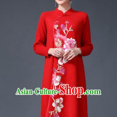 Chinese National Costume Embroidered Peony Red Cheongsam Qipao Dress for Women