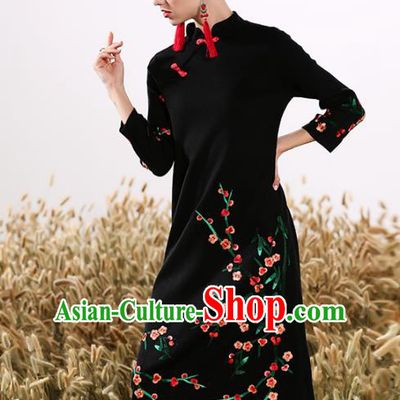 Chinese National Costume Embroidered Plum Blossom Cheongsam Black Qipao Dress for Women
