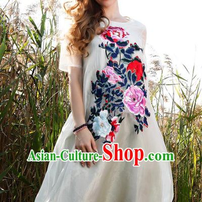 Chinese National Costume White Organza Cheongsam Embroidered Peony Qipao Dress for Women