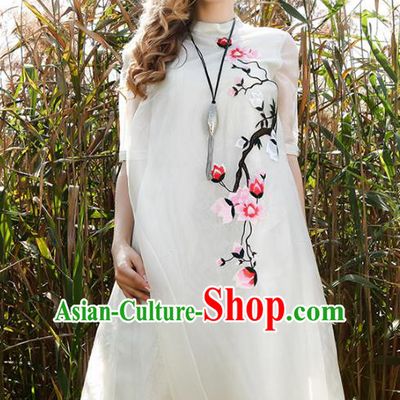 Chinese National Costume White Organza Cheongsam Embroidered Mangnolia Qipao Dress for Women