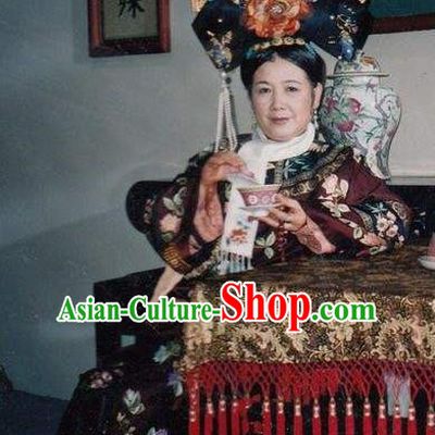 Chinese Traditional Palace Lady Historical Costume China Qing Dynasty Kangxi Empress Dowager Clothing
