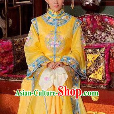 Chinese Ancient Kangxi Empress Historical Replica Costume China Qing Dynasty Manchu Queen Lady Embroidered Clothing