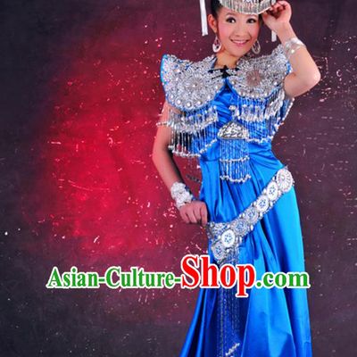 Traditional Chinese Miao Minority Nationality Costume and Headwear Complete Set for Women