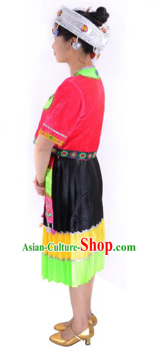 Traditional Chinese Miao Nationality Dance Clothing Hmong Ethnic Minority Costumes and Headwear Traditional Chinese Miao Nationality Dance Clothing Hmong Ethnic Minority Costumes and Headwear