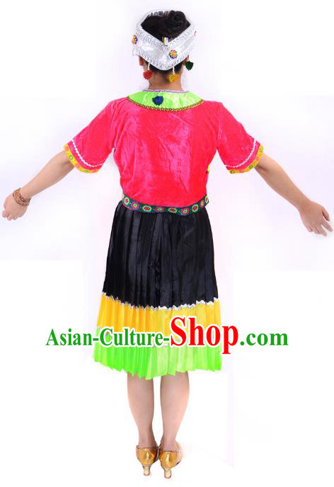 Traditional Chinese Miao Nationality Dance Clothing Hmong Ethnic Minority Costumes and Headwear Traditional Chinese Miao Nationality Dance Clothing Hmong Ethnic Minority Costumes and Headwear