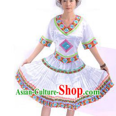 Traditional Chinese Miao Nationality Costume China Hmong Ethnic Minority White Dress for Women