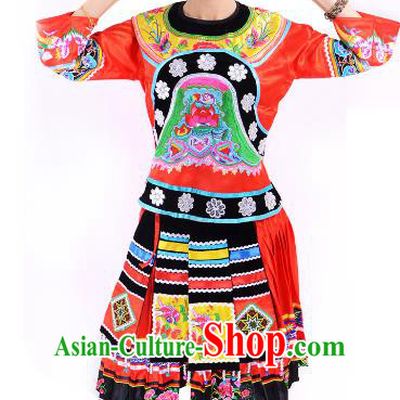 Traditional Chinese Miao Nationality Folk Dance Costume China Hmong Ethnic Minority Red Dress for Women