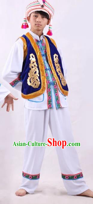 Traditional Chinese Miao Nationality Dance Clothing Hmong Ethnic Minority Costumes and Headwear Traditional Chinese Miao Nationality Dance Clothing Hmong Ethnic Minority Costumes and Headwear