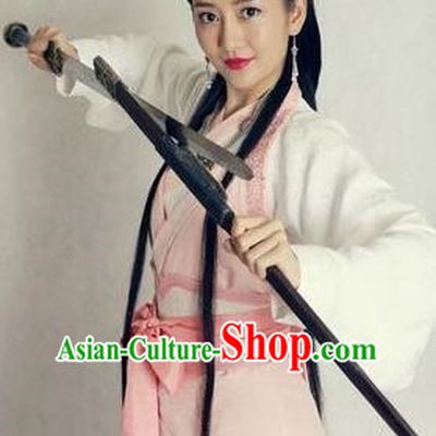 Chinese Ancient Wei and Jin Dynasties Swordswoman Embroidered Hanfu Dress Replica Costume for Women