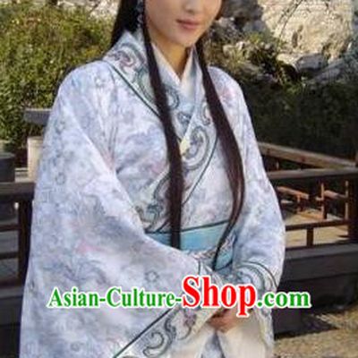 Chinese Ancient Han Dynasty Court Maid Wang Zhaojun Hanfu Dress Replica Costume for Women