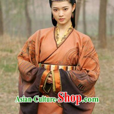Ancient Chinese Spring and Autumn Period Qi State Palace Princess Hanfu Embroidered Replica Costume for Women
