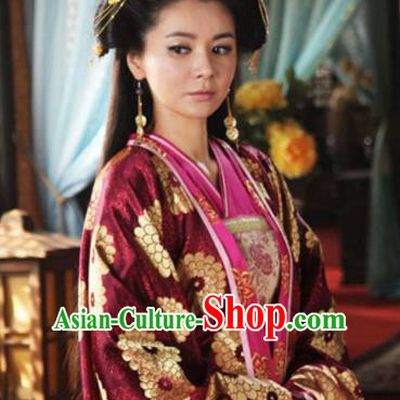 Chinese Ancient Five Dynasties and Ten Kingdoms Queen Zhang Lihua Embroidered Replica Costume for Women