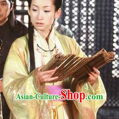 Chinese Ancient Chunqiu Period Jin State Imperial Concubine Li Embroidered Replica Costume for Women
