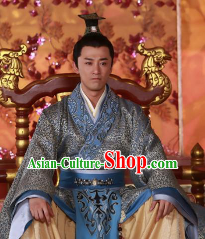 Traditional Chinese Ancient Costume Chu and Han Dynasties Hanfu Clothing Traditional Chinese Ancient Costume Chu and Han Dynasties Hanfu Clothing