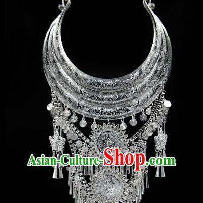 Chinese Traditional Miao Nationality Accessories Sliver Bells Necklace, Hmong Ethnic Female Tassel Necklet for Women