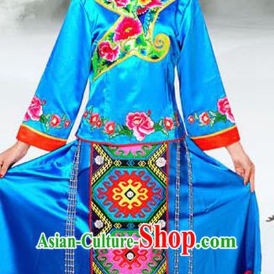 Traditional Chinese Tujia Nationality Dance Costume and Headwear, Tujia Ethnic Pleated Skirt Minority Embroidery Clothing for Women