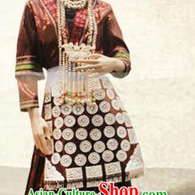 Traditional Chinese Dong Nationality Dance Costume and Headwear, China Ethnic Minority Embroidery Clothing and Headdress for Women