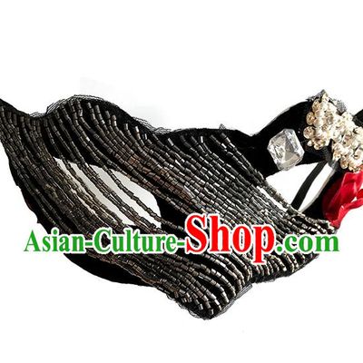 Halloween Catwalks Venice Face Mask Fancy Ball Crystal Beads Masks Christmas Exaggerated Feather Masks