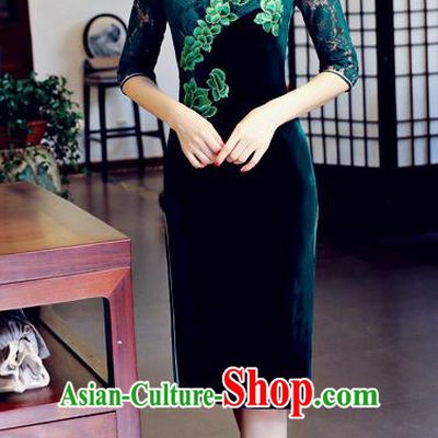 Chinese National Costume Handmade Embroidered Qipao Dress Traditional Green Lace Cheongsam for Women