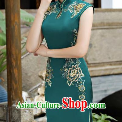 Chinese National Costume Tang Suit Green Silk Qipao Dress Traditional Embroidered Chrysanthemum Cheongsam for Women