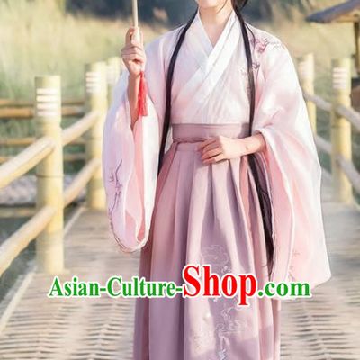 Chinese Traditional Ancient Jin Dynasty Princess Embroidered Costumes for Women