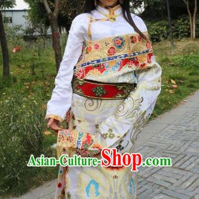 Chinese Traditional Minority Wedding Costume White Tibetan Robe Zang Nationality Clothing for Women