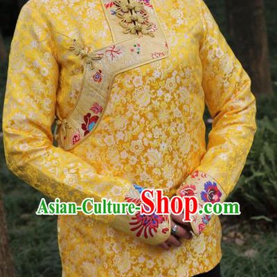 Chinese Traditional Tibetan Minority Costume Yellow Blouse Zang Nationality Clothing for Women
