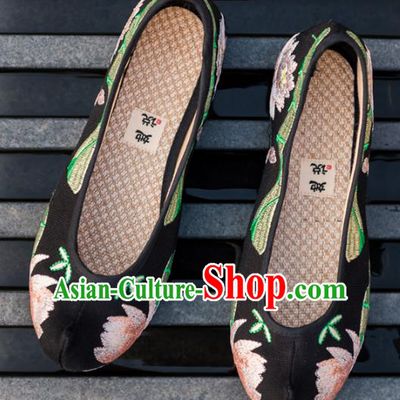 Chinese Traditional Black Cloth Shoes Ancient Princess Hanfu Embroidered Shoes for Women