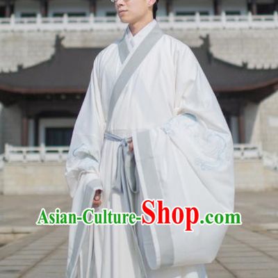 Chinese Ancient Taoist Priest Costume Traditional Ming Dynasty Scholar Embroidered Hanfu Clothing for Men