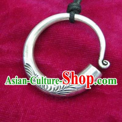 Chinese Miao Nationality Ornaments Sliver Carving Necklace Pendant Traditional Hmong Necklet for Women