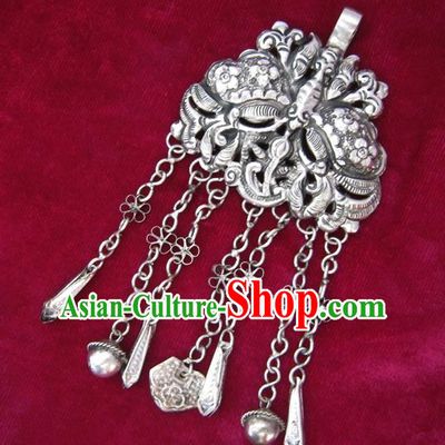 Chinese Miao Nationality Ornaments Sliver Butterfly Longevity Lock Traditional Hmong Tassel Necklace for Women