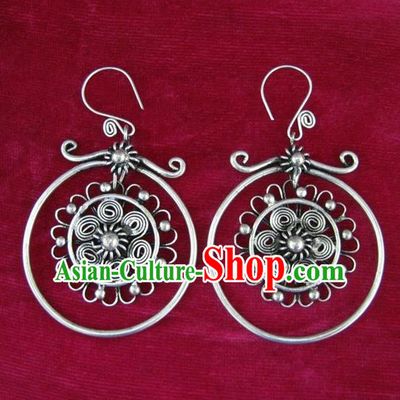 Chinese Handmade Miao Sliver Flower Earrings Hmong Nationality Eardrop Pendant for Women