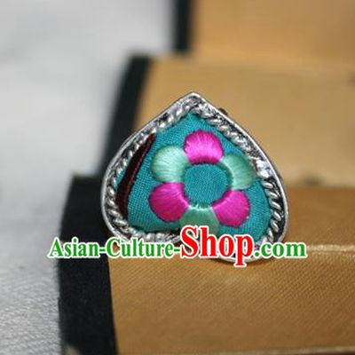 Chinese Miao Sliver Ornaments Green Rings Traditional Hmong Embroidered Finger Ring for Women